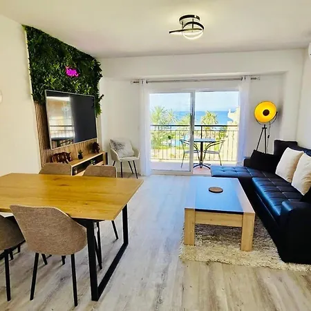 Beautiful In With Sea Views *