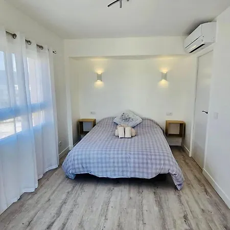 Дом отдыха Beautiful In With Sea Views Дения