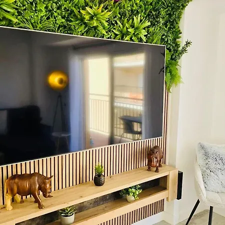 Дом отдыха Beautiful In With Sea Views *