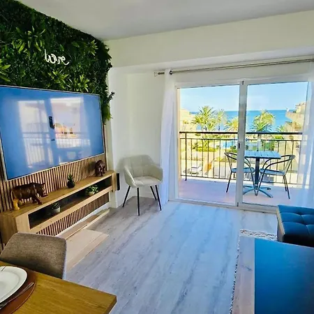 בית נופש Beautiful In With Sea Views